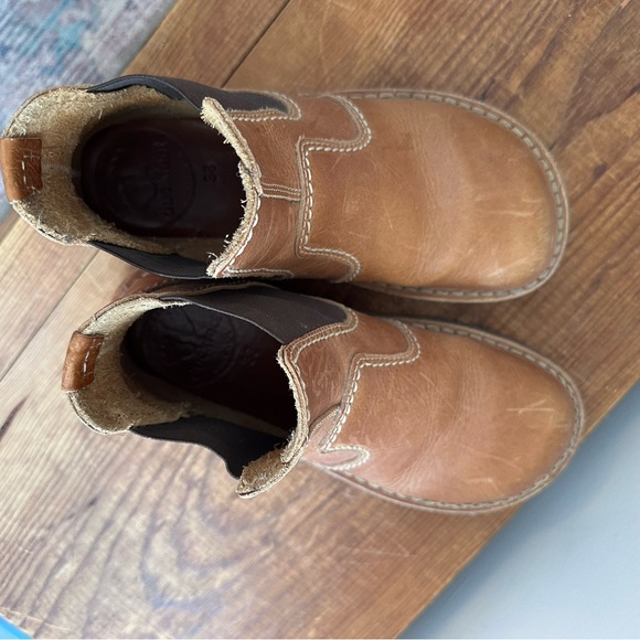 European Duckfeet Leather Chelsea Ankle Boot - Picture 5 of 9